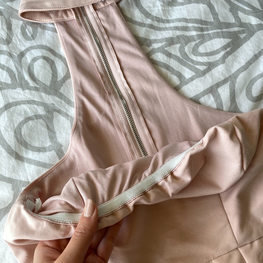 Light Pink Halter Cocktail Dress LF Stores US: 4 - Picture 2 of 5
